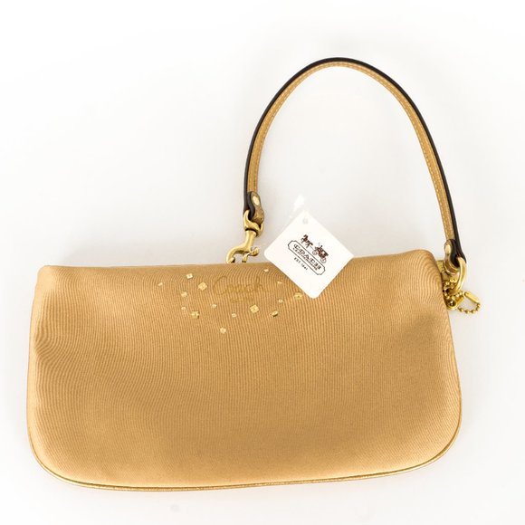 NWT Coach limited edition holiday wristlet - Picture 6 of 7